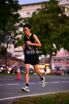 Runner Photo 4111254