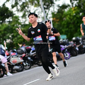 Runner Photo 4111279