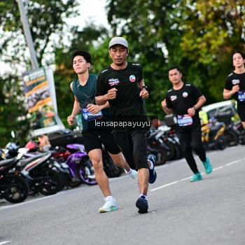 Runner Photo 4111307