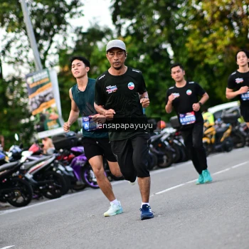 Runner Photo 4111312