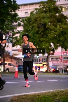 Runner Photo 4111328