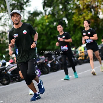 Runner Photo 4111331