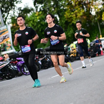 Runner Photo 4111350