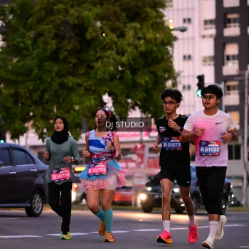 Runner Photo 4111353