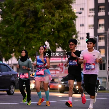 Runner Photo 4111354