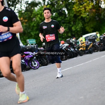 Runner Photo 4111363