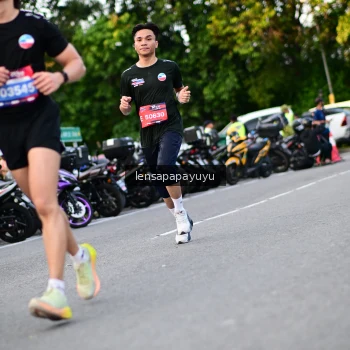 Runner Photo 4111366