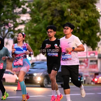 Runner Photo 4111371