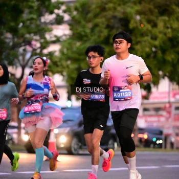 Runner Photo 4111376