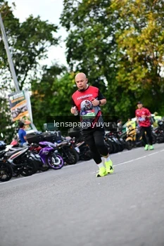 Runner Photo 4111378