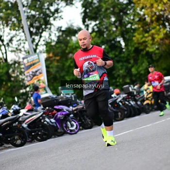 Runner Photo 4111387