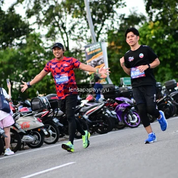 Runner Photo 4111422