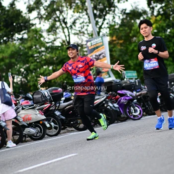 Runner Photo 4111427