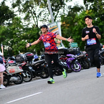 Runner Photo 4111428