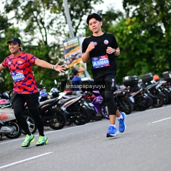 Runner Photo 4111437