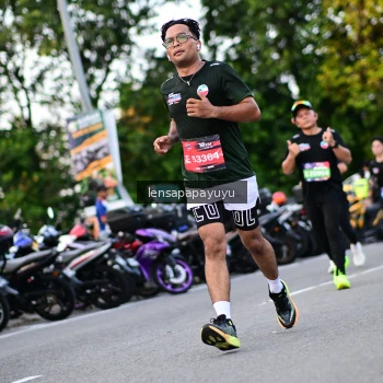 Runner Photo 4111478