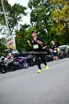 Runner Photo 4111484