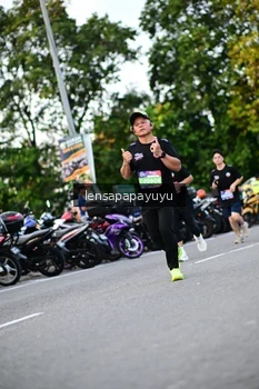 Runner Photo 4111494