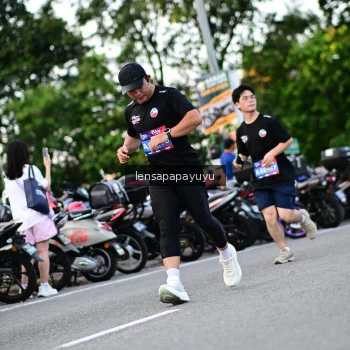 Runner Photo 4111516