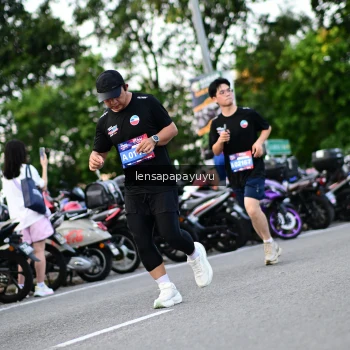 Runner Photo 4111529