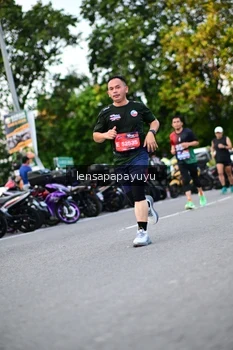 Runner Photo 4111532