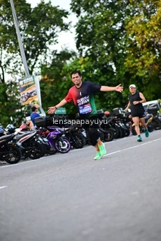Runner Photo 4111543