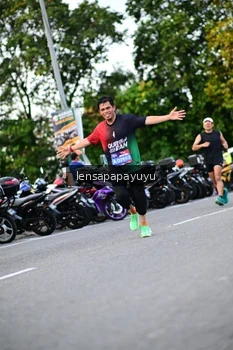 Runner Photo 4111556