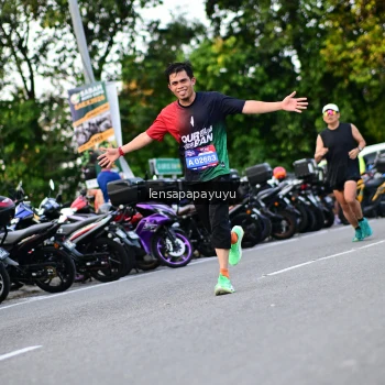 Runner Photo 4111563