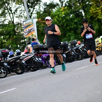 Runner Photo 4111573