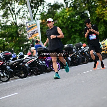 Runner Photo 4111590