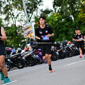 Runner Photo 4111608