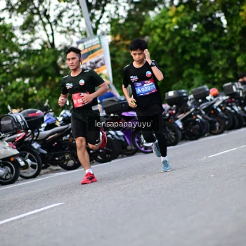 Runner Photo 4111610