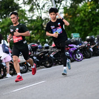 Runner Photo 4111623