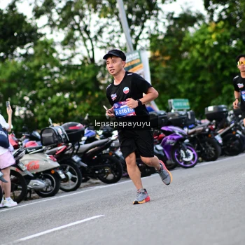 Runner Photo 4111647