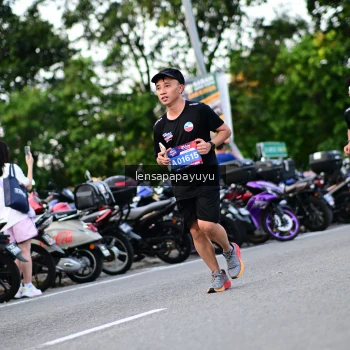 Runner Photo 4111649