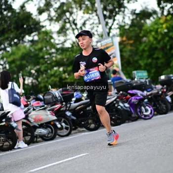 Runner Photo 4111650