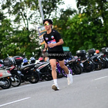 Runner Photo 4111670