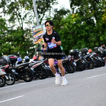 Runner Photo 4111673