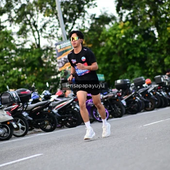 Runner Photo 4111678