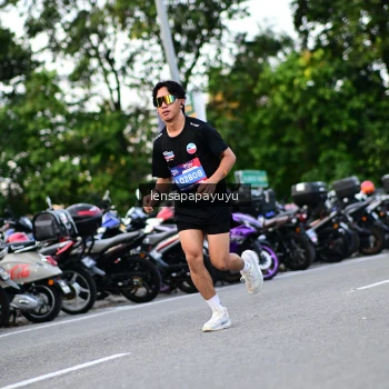 Runner Photo 4111683