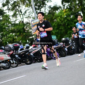 Runner Photo 4111696