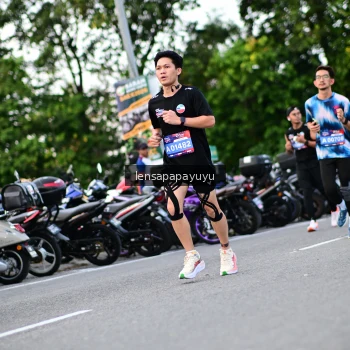 Runner Photo 4111705