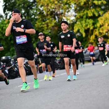 Runner Photo 4111743