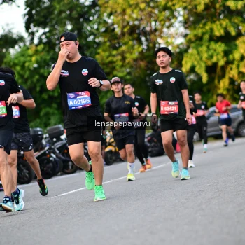 Runner Photo 4111759