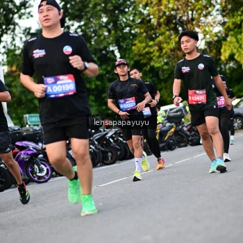 Runner Photo 4111763