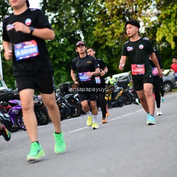 Runner Photo 4111783