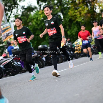Runner Photo 4111802