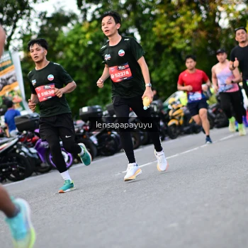 Runner Photo 4111812