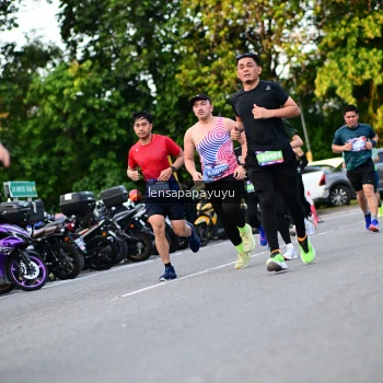 Runner Photo 4111821