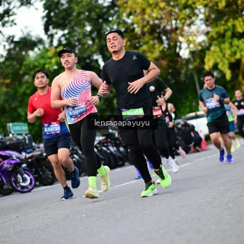 Runner Photo 4111854